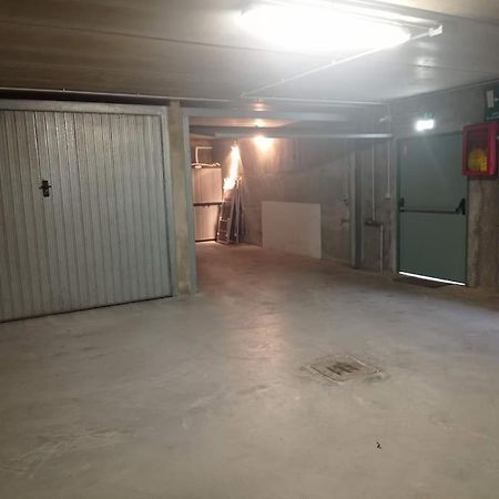 Blue, Relax Con Piscina E Garage Βίλα Σιρμιόνε Εξωτερικό φωτογραφία